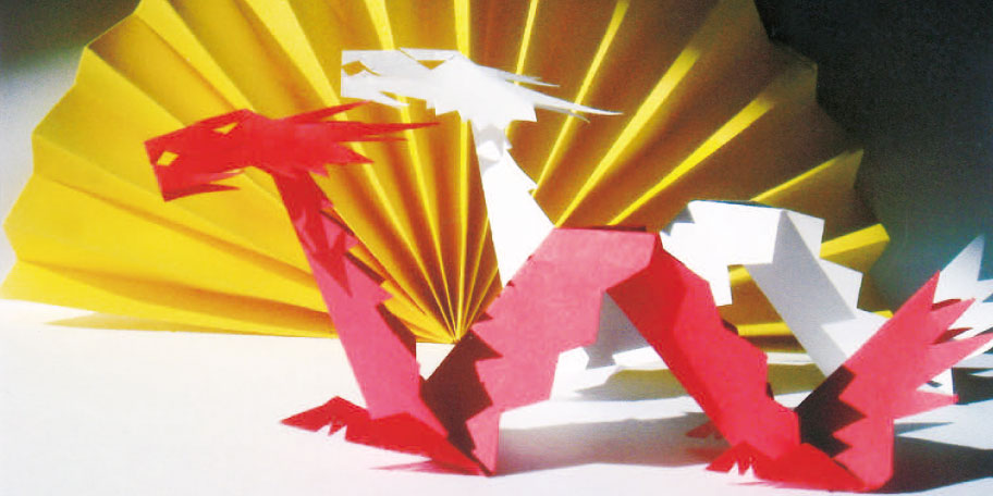 ペーパークラフトで干支(紙龍)づくり